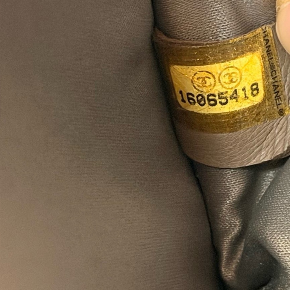 CHANEL Black Leather Shoulder Bag with Yellow and Orange CC Logo - Picture 6 of 10
